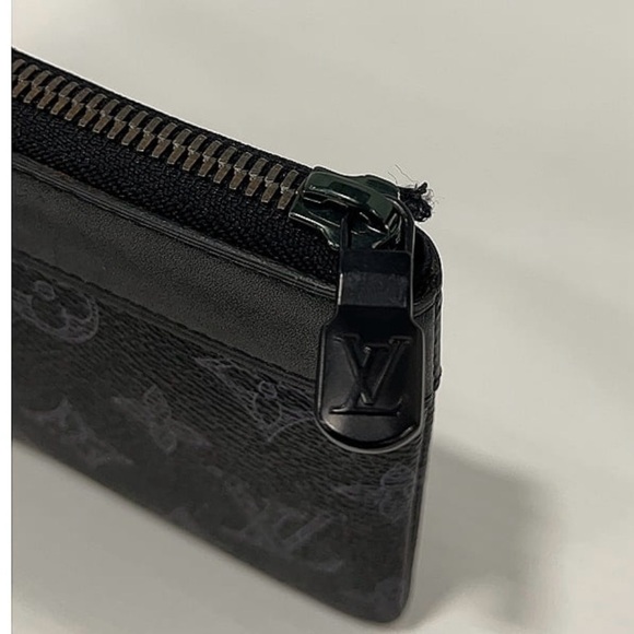 LOUIS VUITTON Monogram Eclipse Vivienne Pochette Apollo PM - Picture 4 of 13